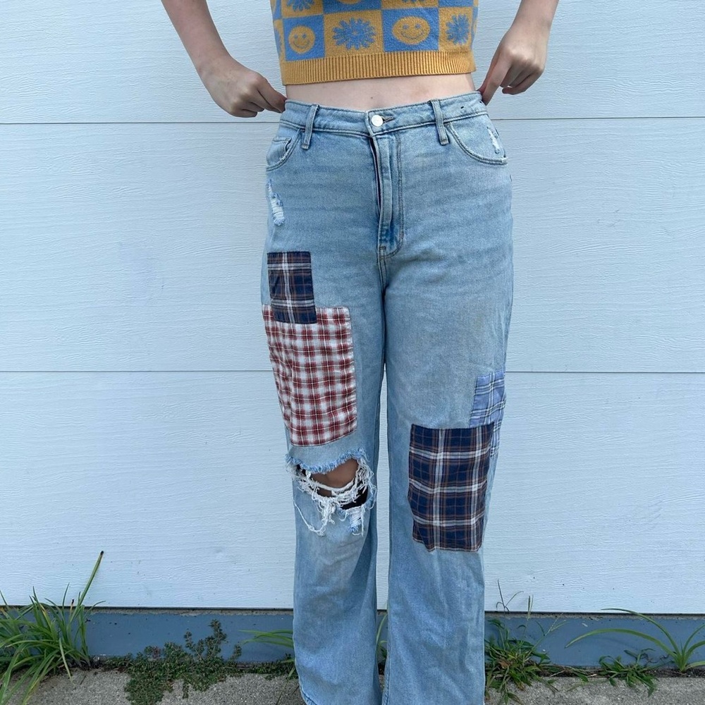 patchwork dad jeans! from the brand hollister! a fall must have!